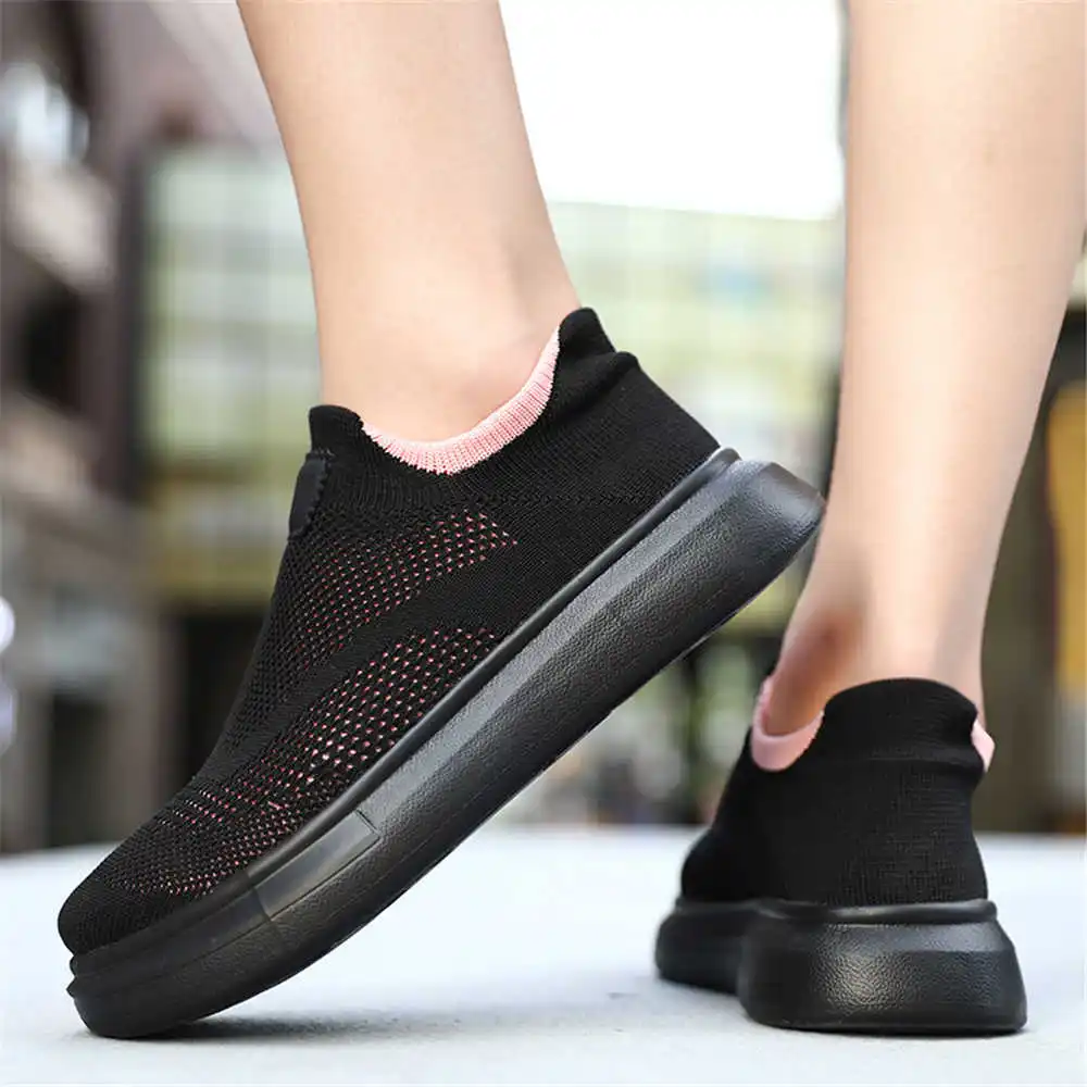 ถุงน่องแพลตฟอร์มรองเท้าสีน้ำตา - Streetwear Brand Global บทวิจารณ์และราคา